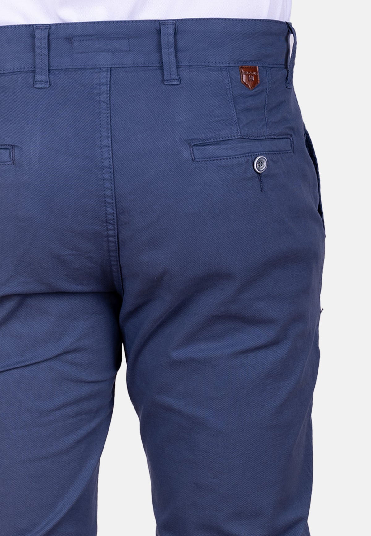 Pantalón chino estructurado color azul petróleo