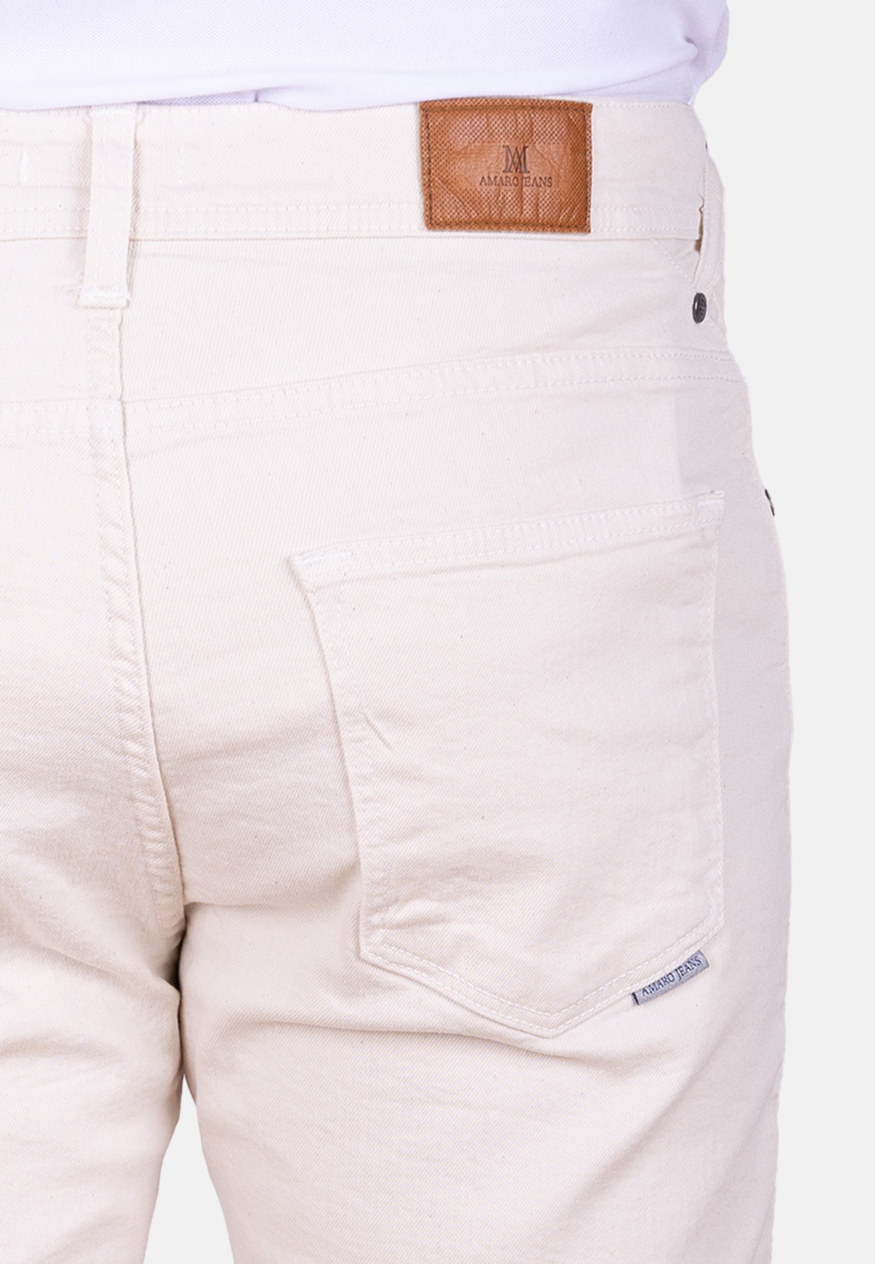 Bermuda vaquera beige de sarga tejana con acabado elástico