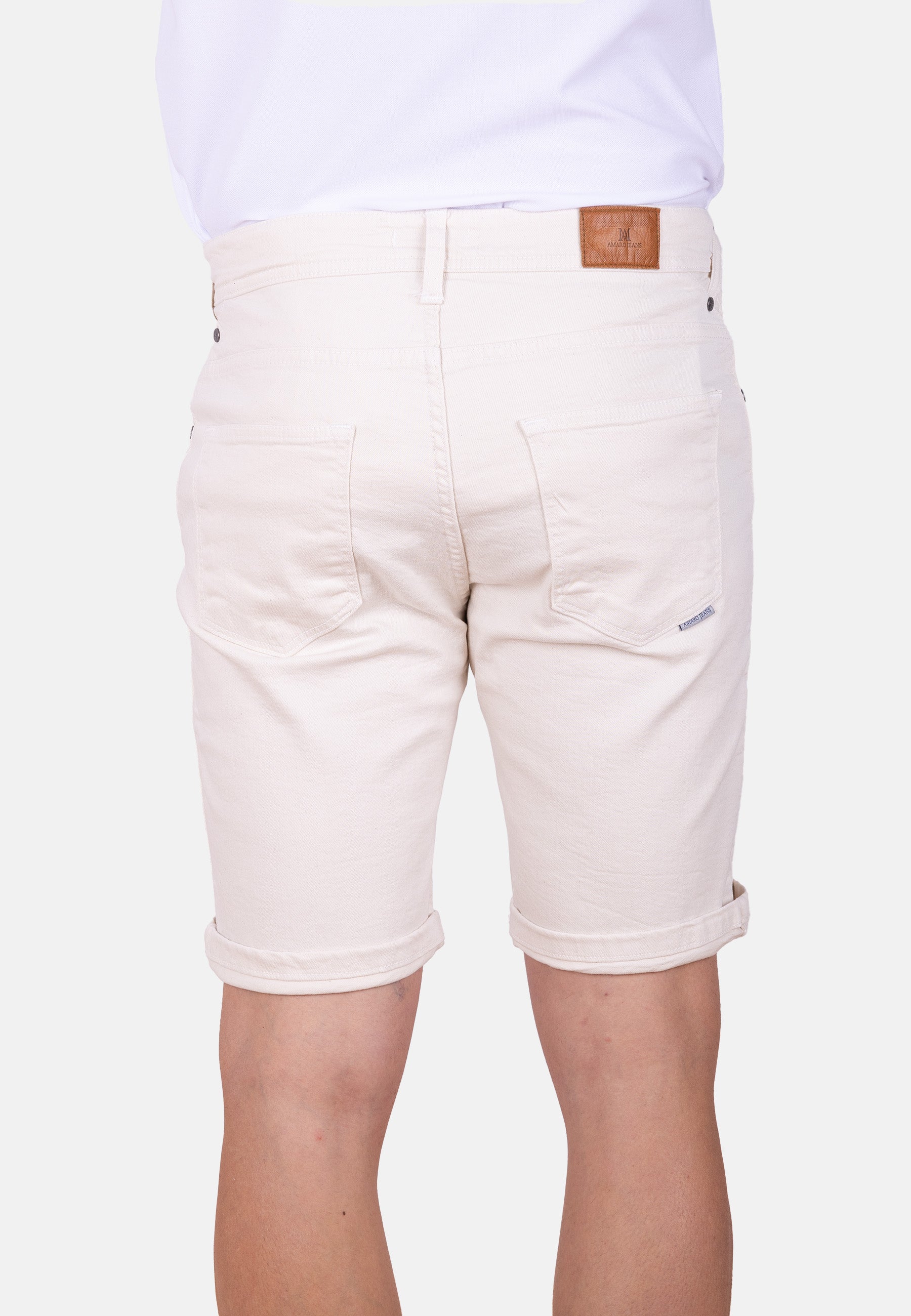 Bermuda vaquera beige de sarga tejana con acabado elástico