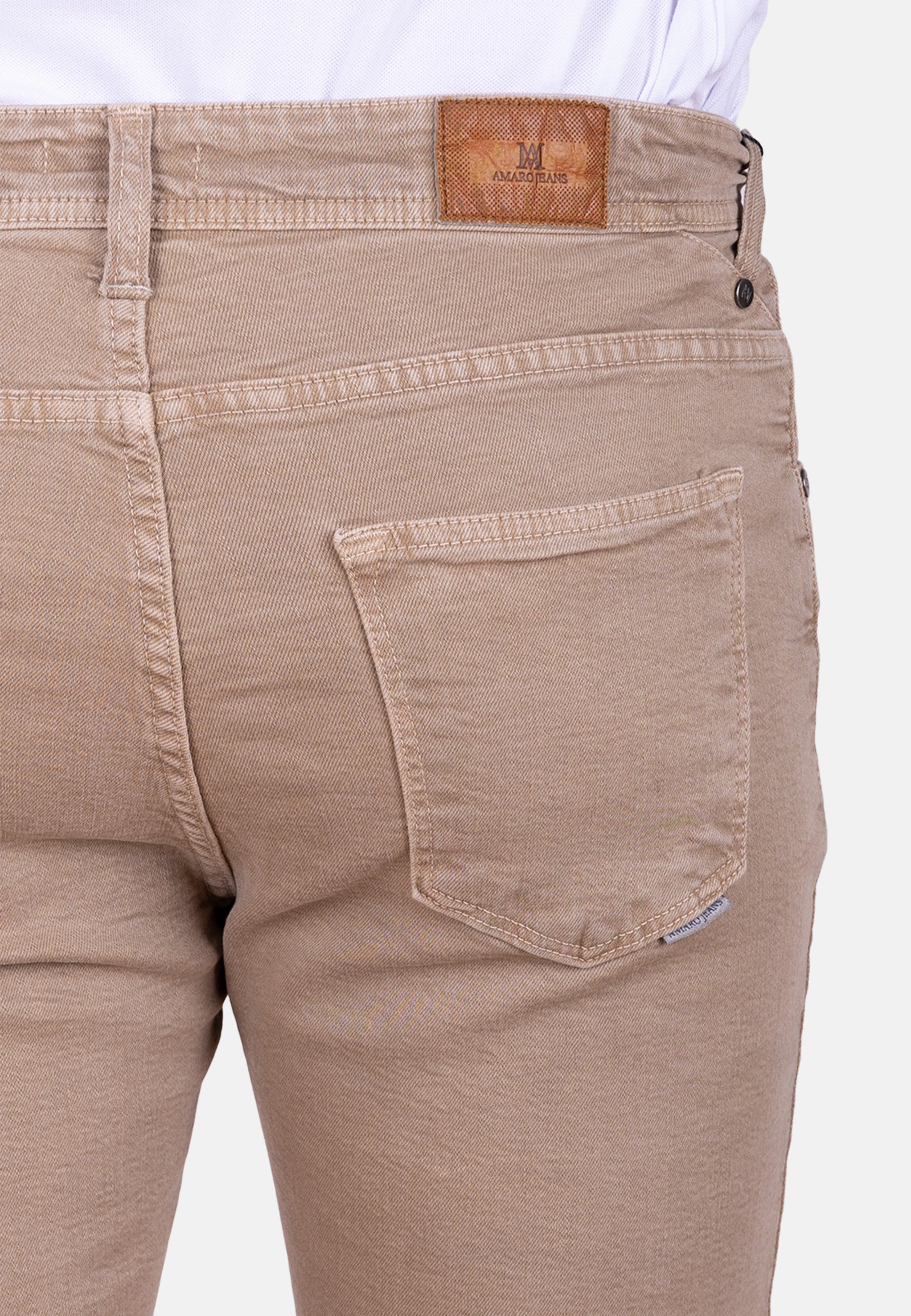 Bermuda vaquera camel de sarga tejana con acabado elástico