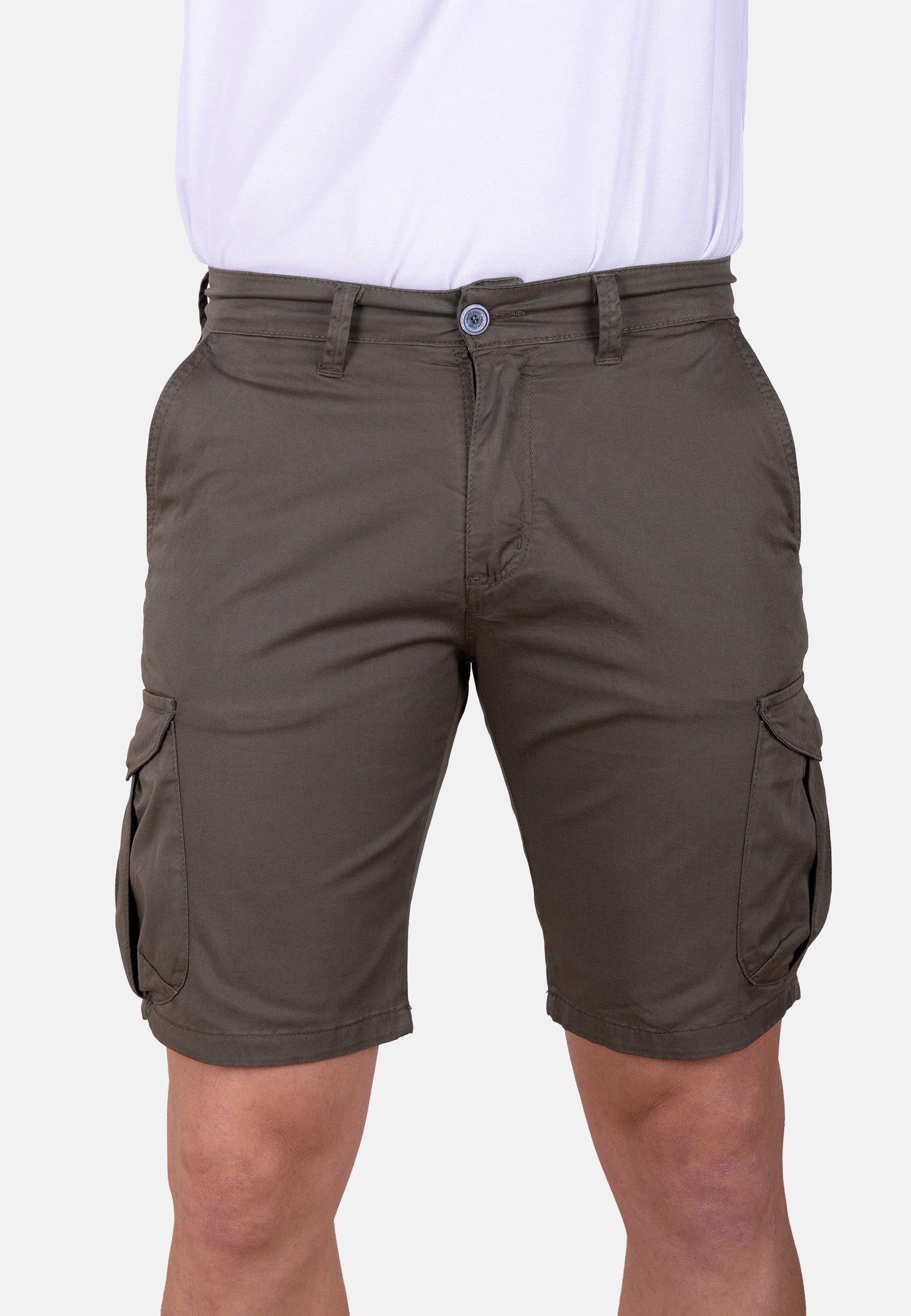 Bermuda cargo kaki de gabardina fina acabado casual