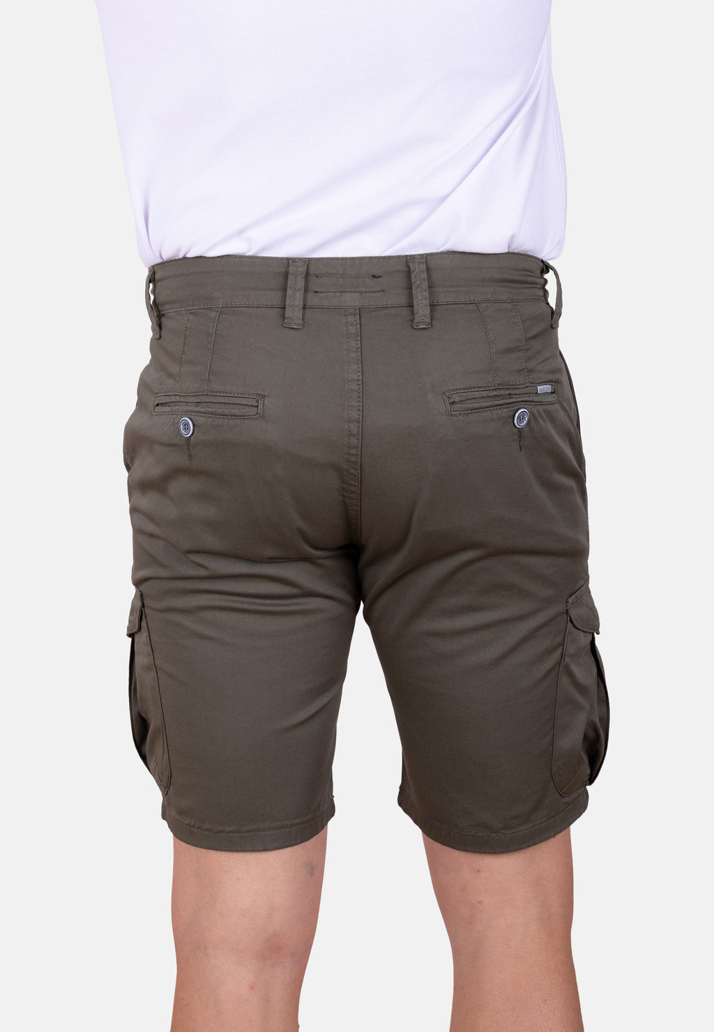 Bermuda cargo kaki de gabardina fina acabado casual