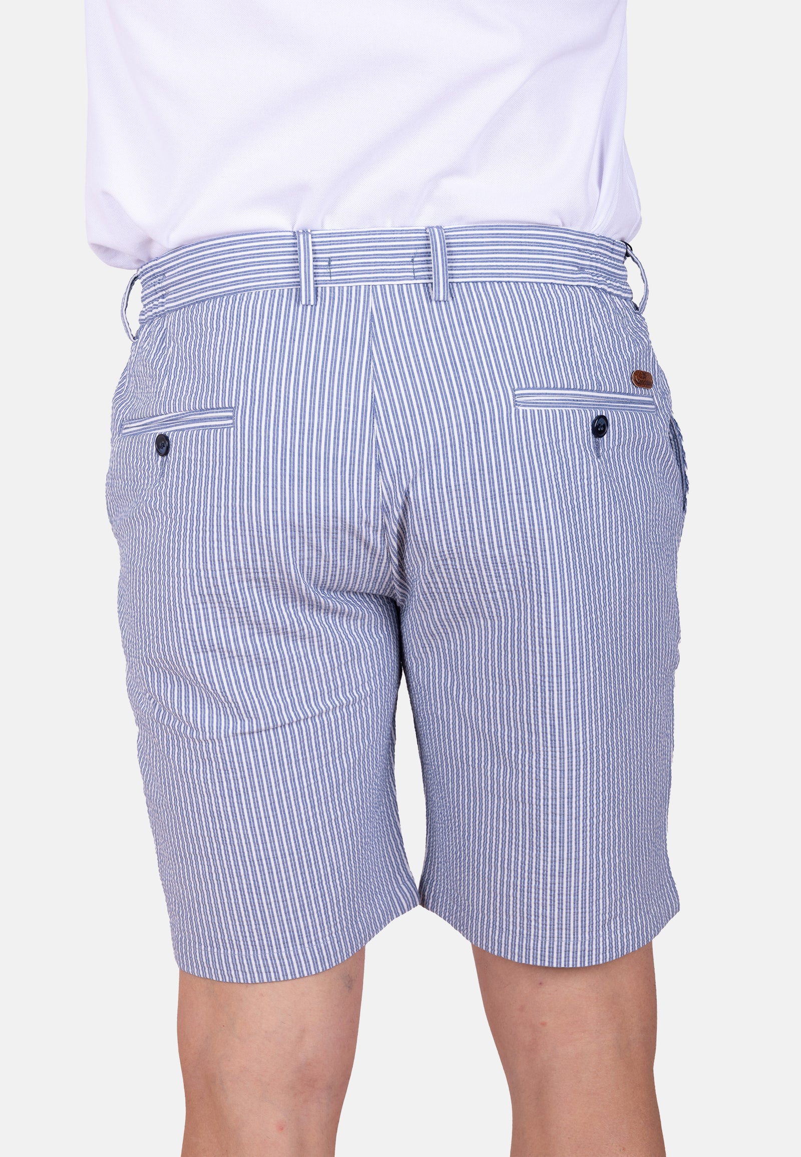 Bermuda chino de rayas azules y blancas con cordón ajustable