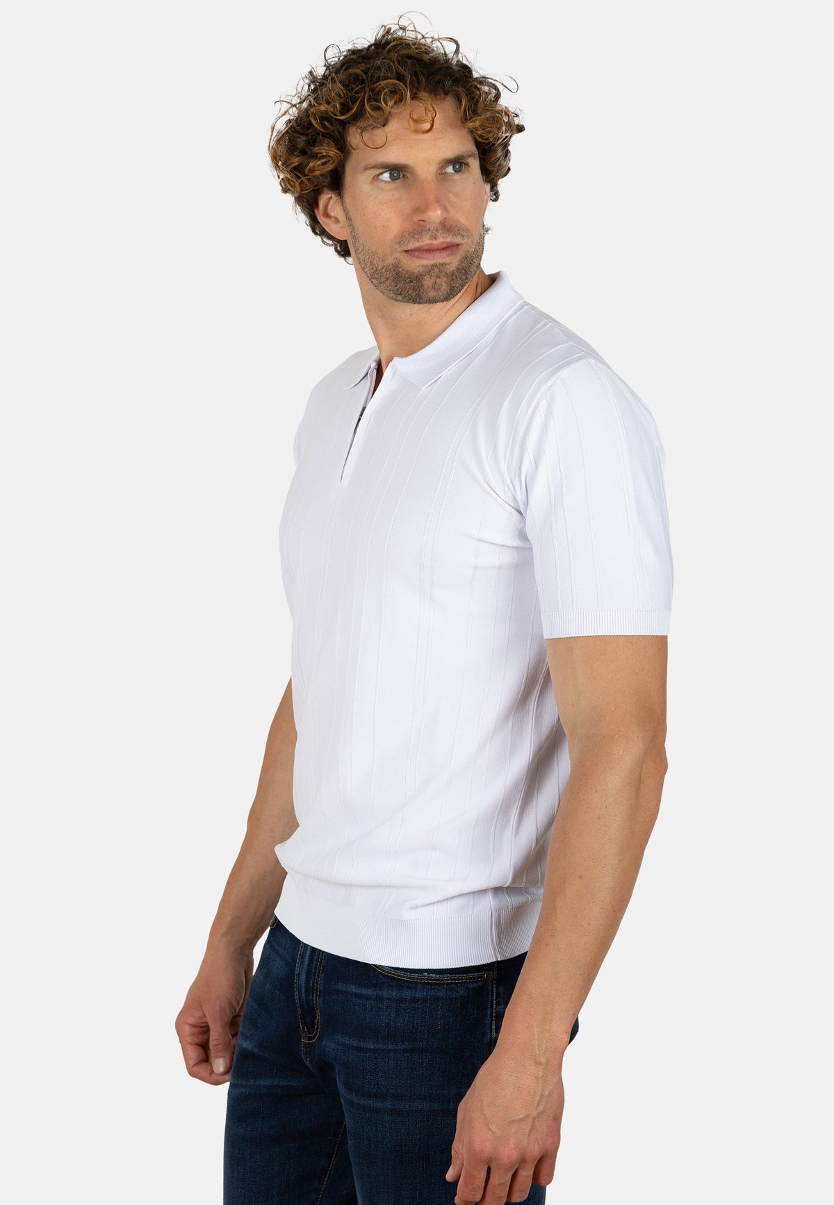 Polo de punto canalé para hombre en color blanco