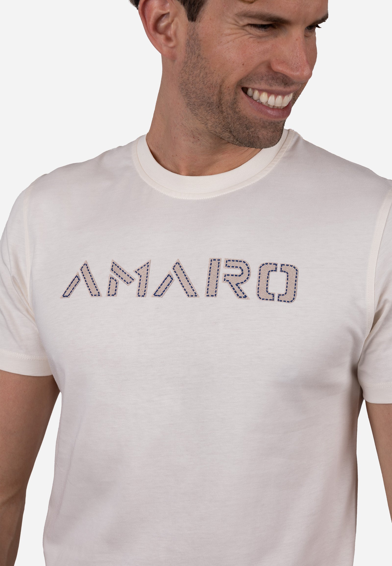 Camiseta AMARO Logo Essentials 100% Algodón Blanco
