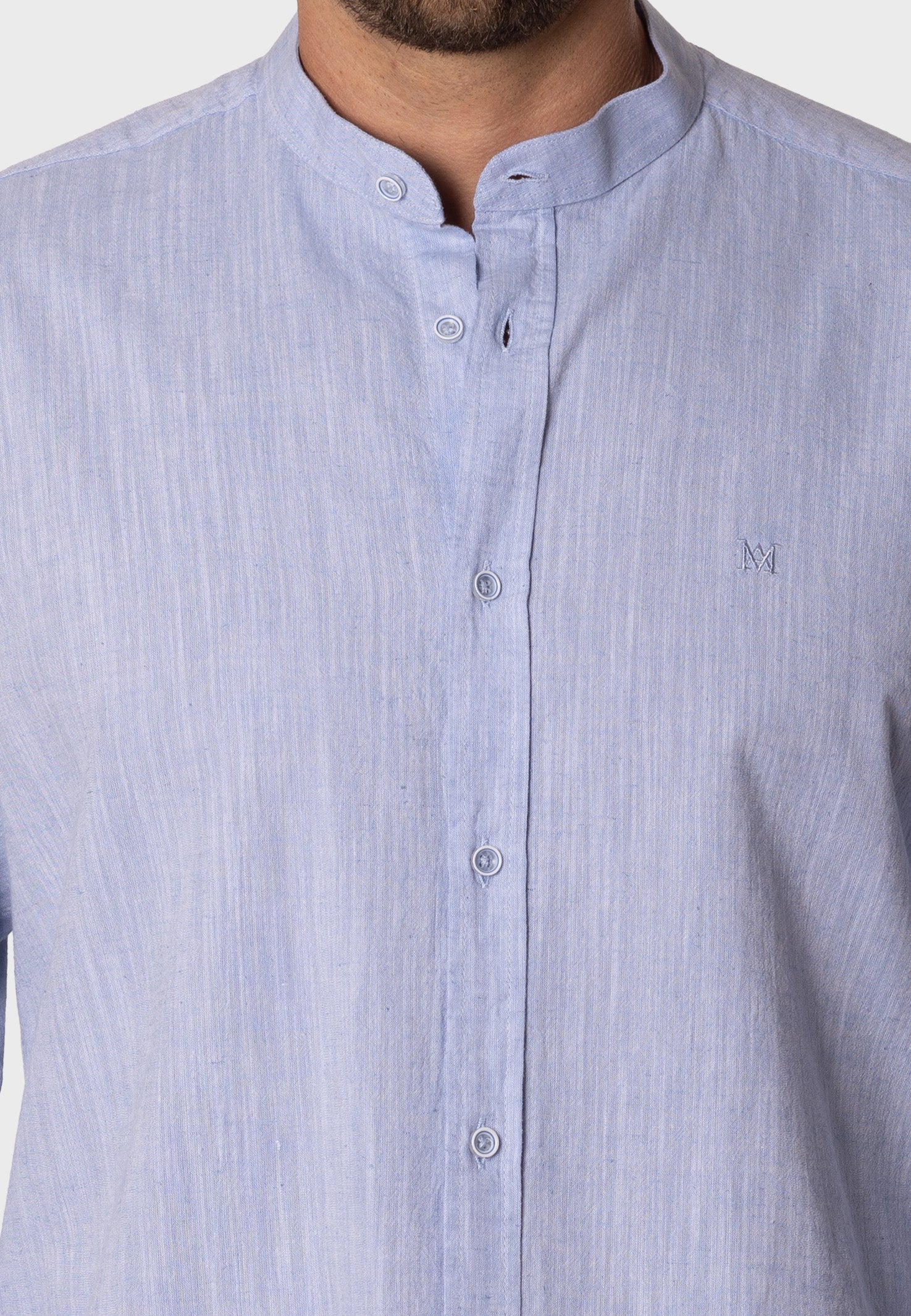 Camisa de Lino Almendro Cuello Mao Celeste