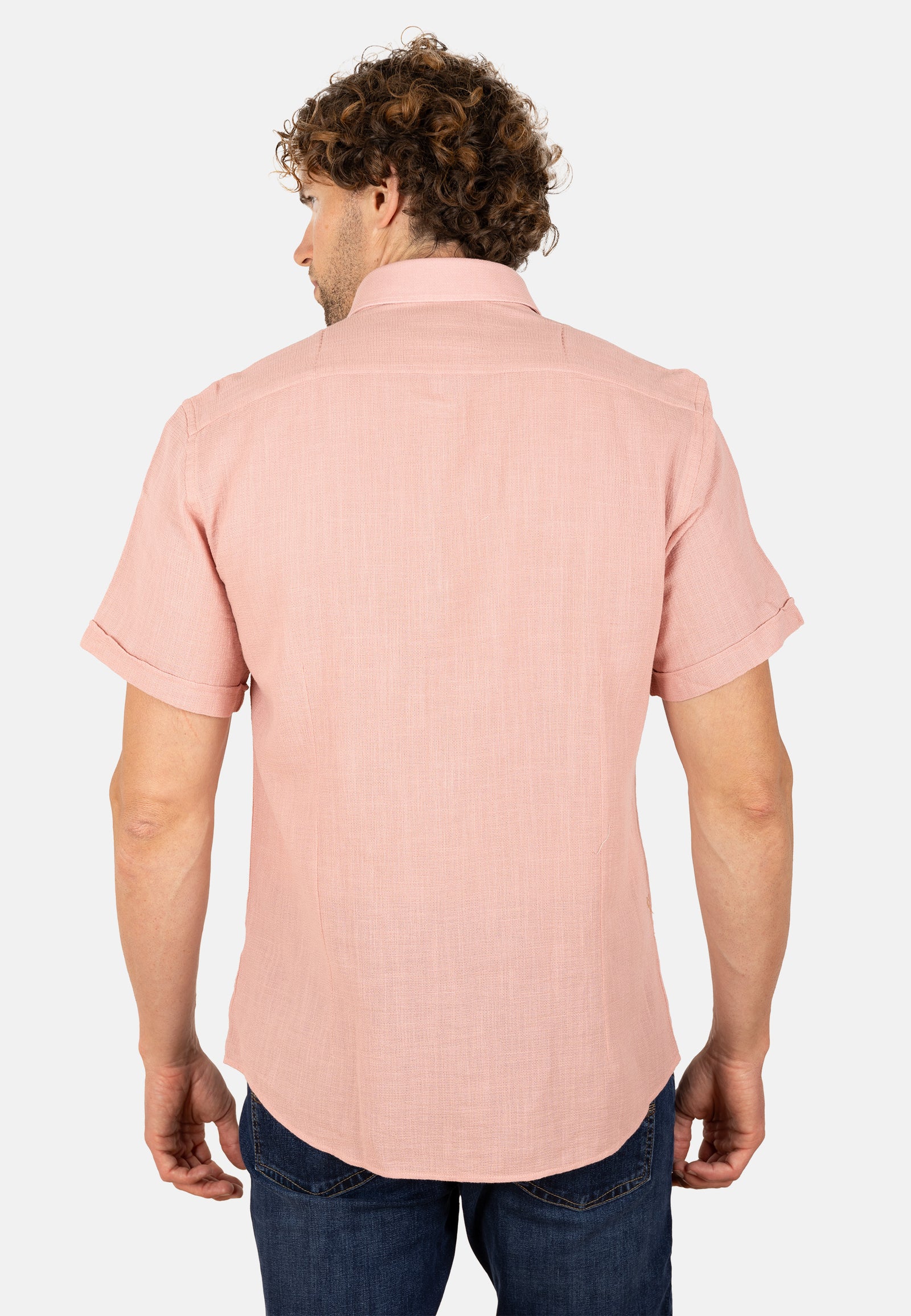 Camisa rosa de algodón rústico manga corta con cuello abotonado