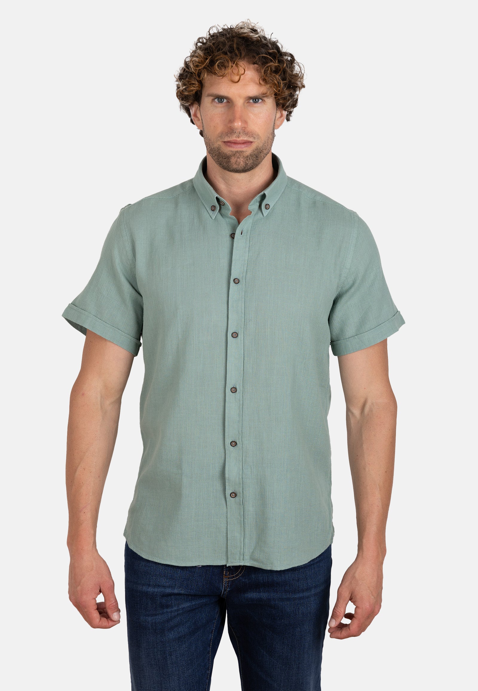 Camisa verde de algodón rústico manga corta con cuello abotonado