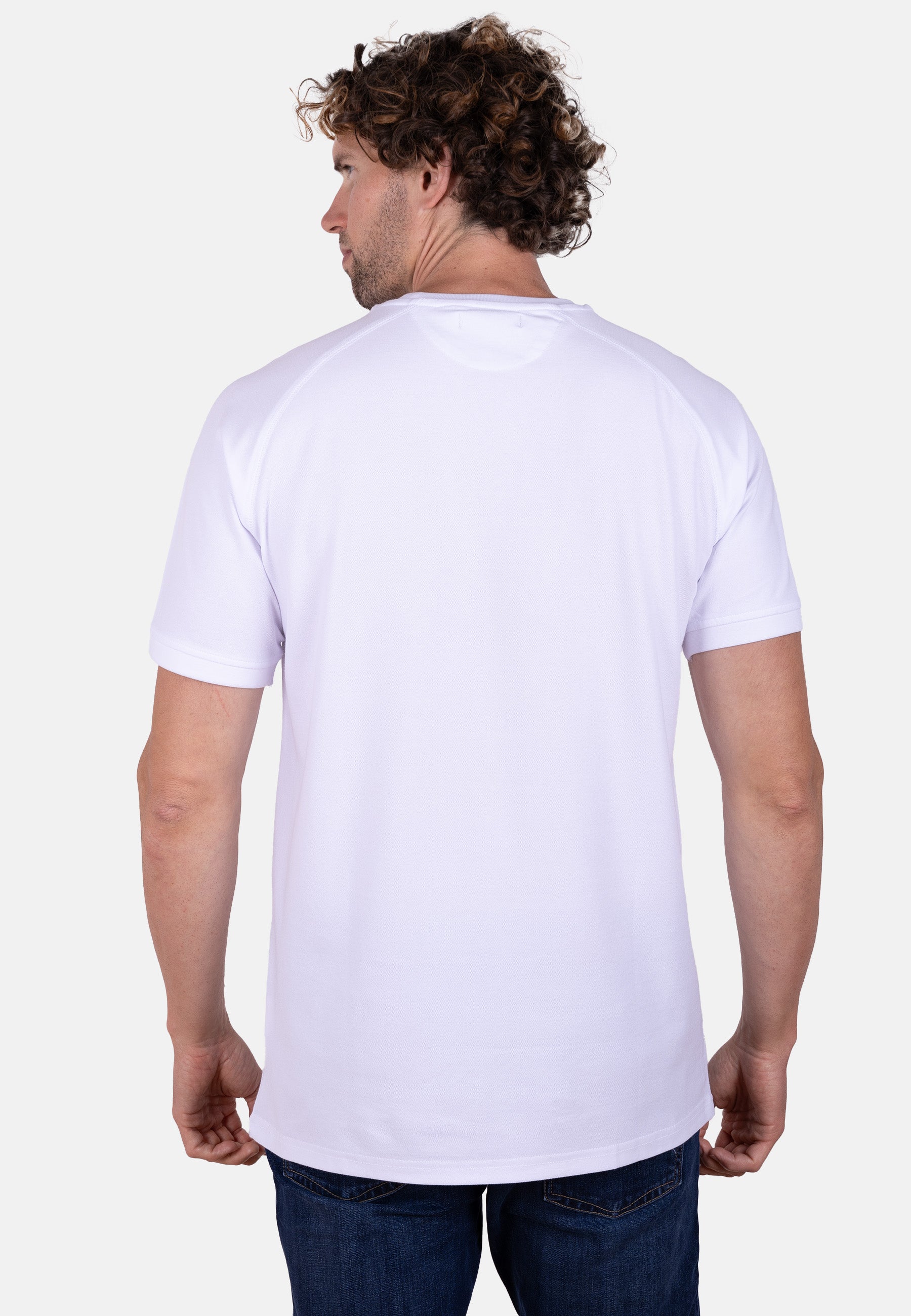Camiseta slim fit blanca manga ranglán con bordado
